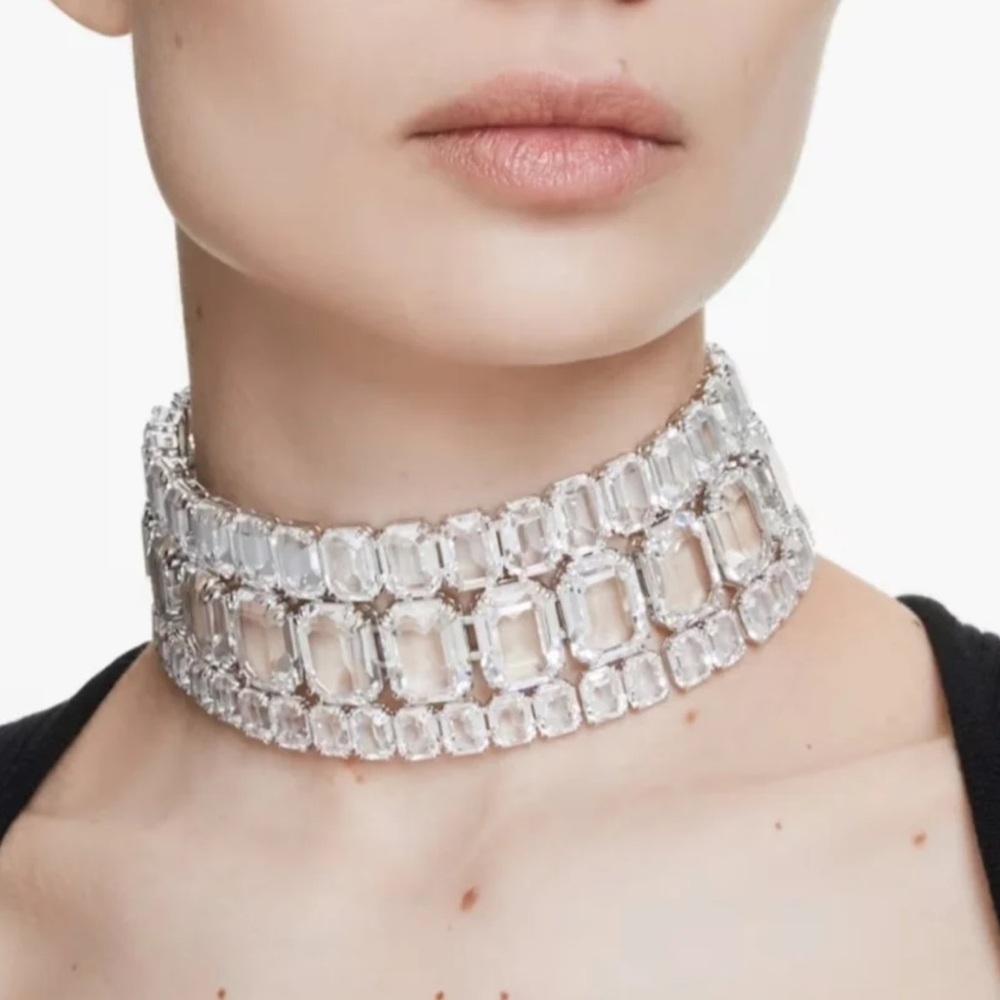 Authentic Swarovski Statement necklace Ariana grande,Kim K superb owl necklace. - Picture 13 of 16